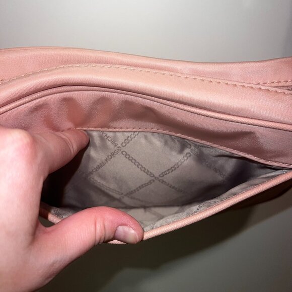 Michael Kors Jet Set Charm Nylon Large Crossbody Purse in Powder Blush Pink - Picture 5 of 10